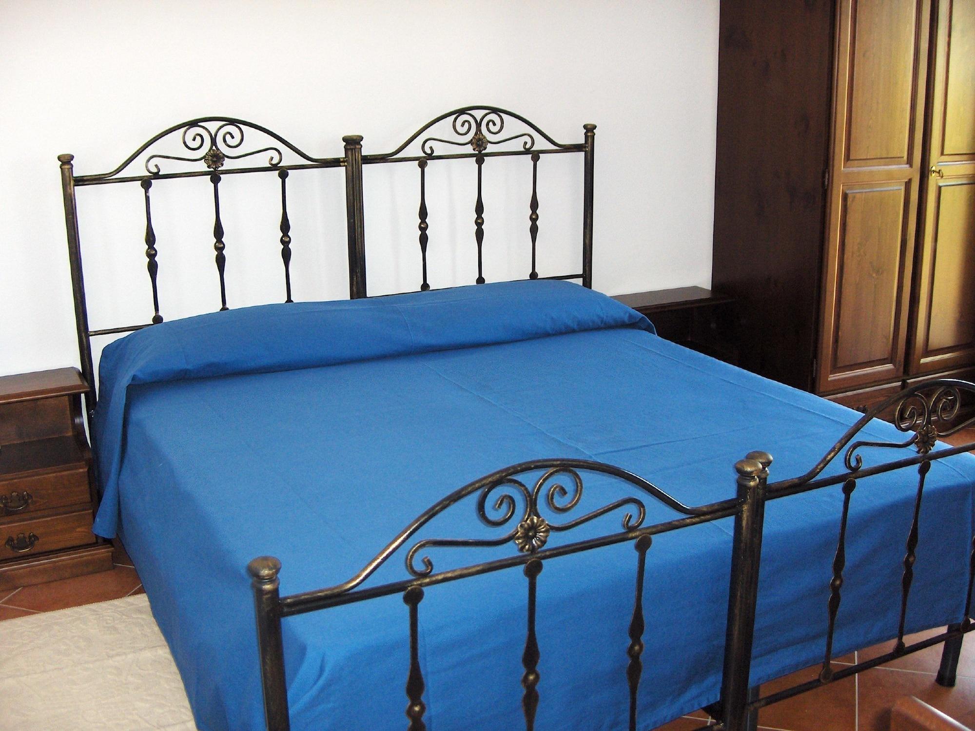 B&B Sandalia Badesi Bagian luar foto